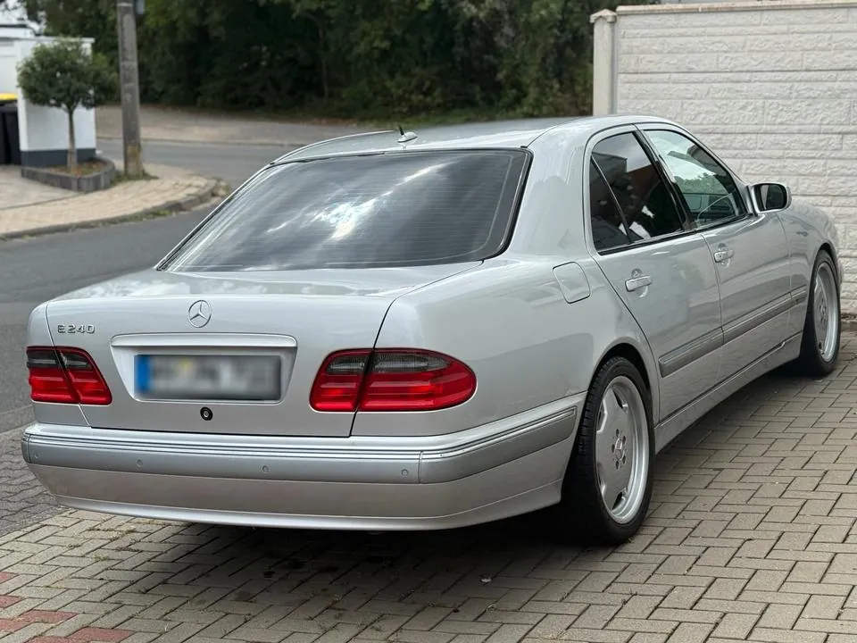 Mercedes-Benz Eklasse