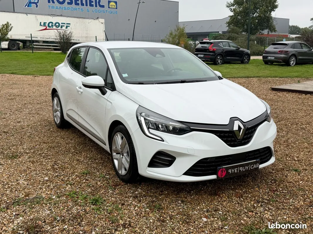Renault Clio 2021 photo 2