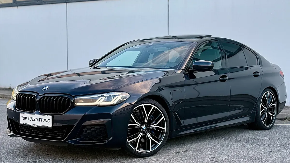 BMW 5 Series 2020 photo 3