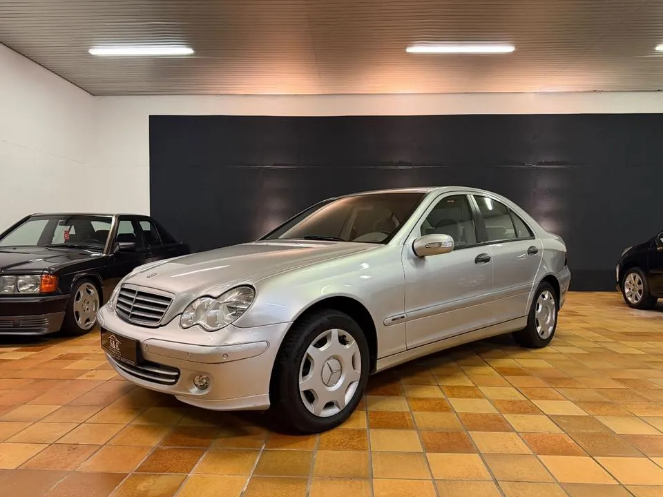 Mercedes-Benz C 180