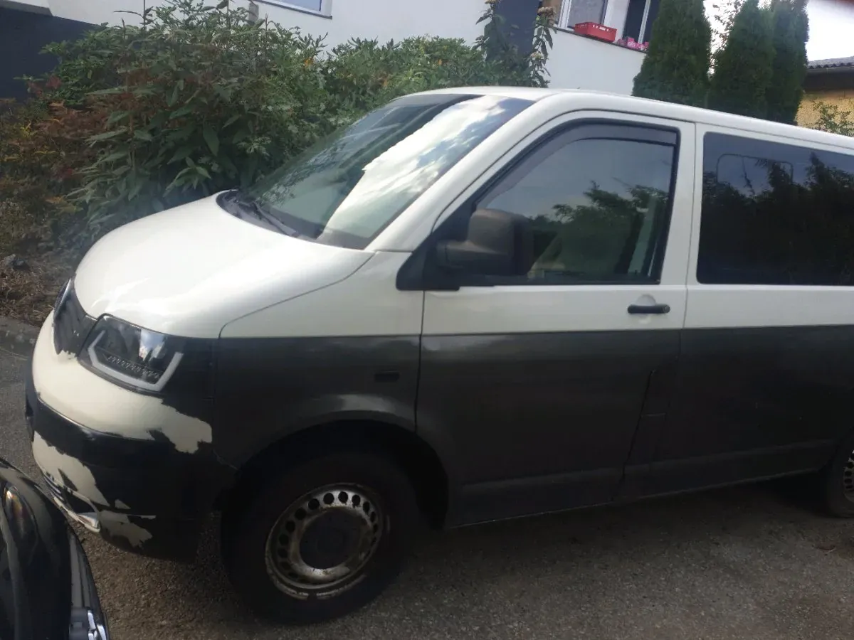 Volkswagen T5 2007 photo 2