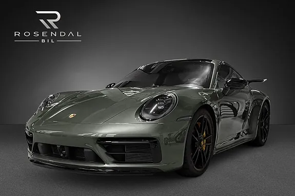 Porsche 911 Carrera 4 Gts