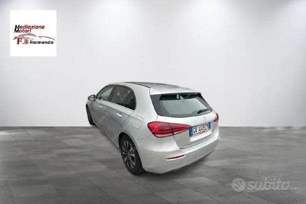 Mercedes-Benz A180D 2022 photo 2