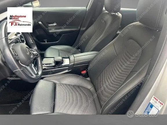 Mercedes-Benz A180D 2022 photo 4