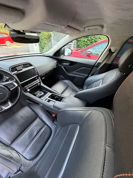 Jaguar F-Pace 2019 photo 3