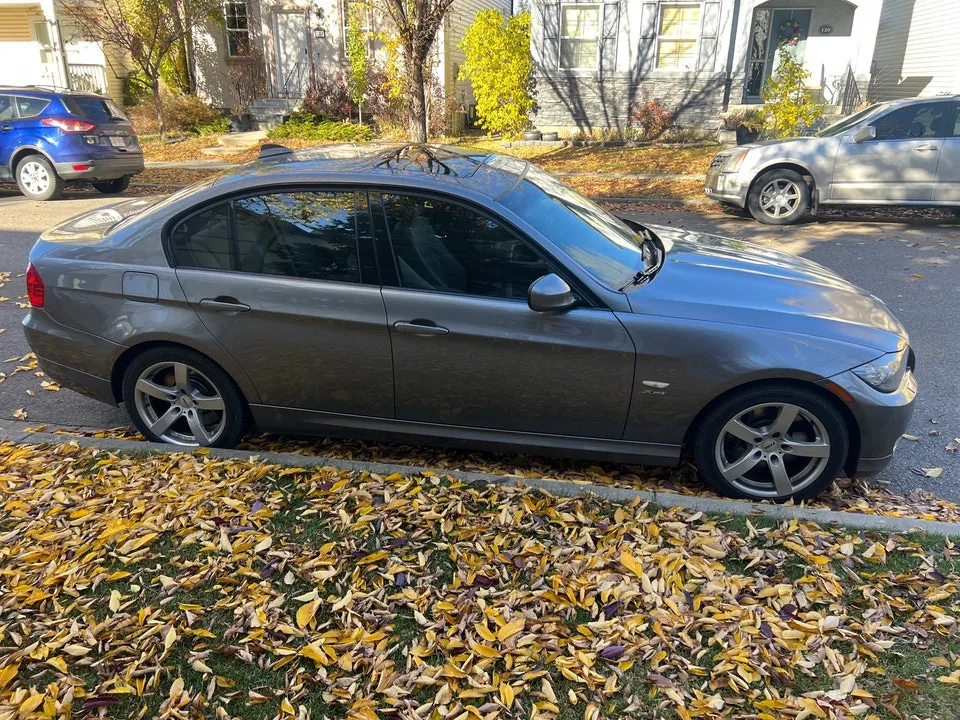 BMW 3 Series 2009 photo 3