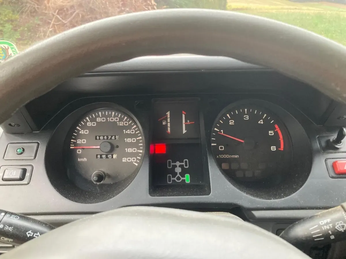 Mitsubishi Pajero 1999 photo 3