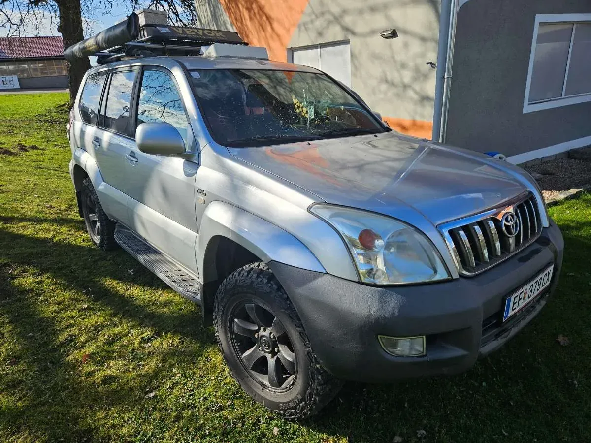 Toyota Land Cruiser 2007 photo 2