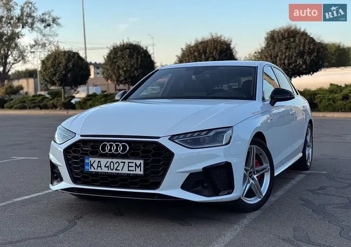 Audi A4 2021 photo 4