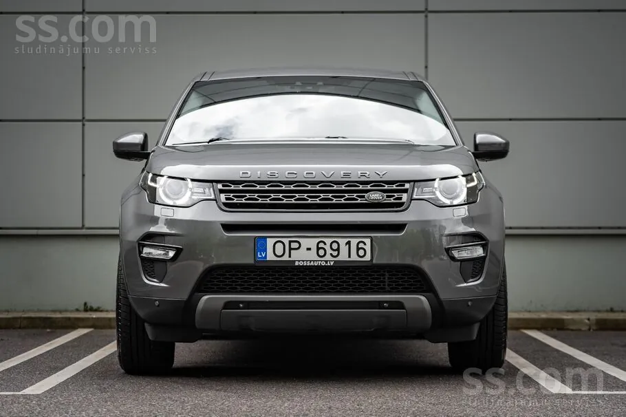 Land Rover Discovery Sport 2016 photo 2