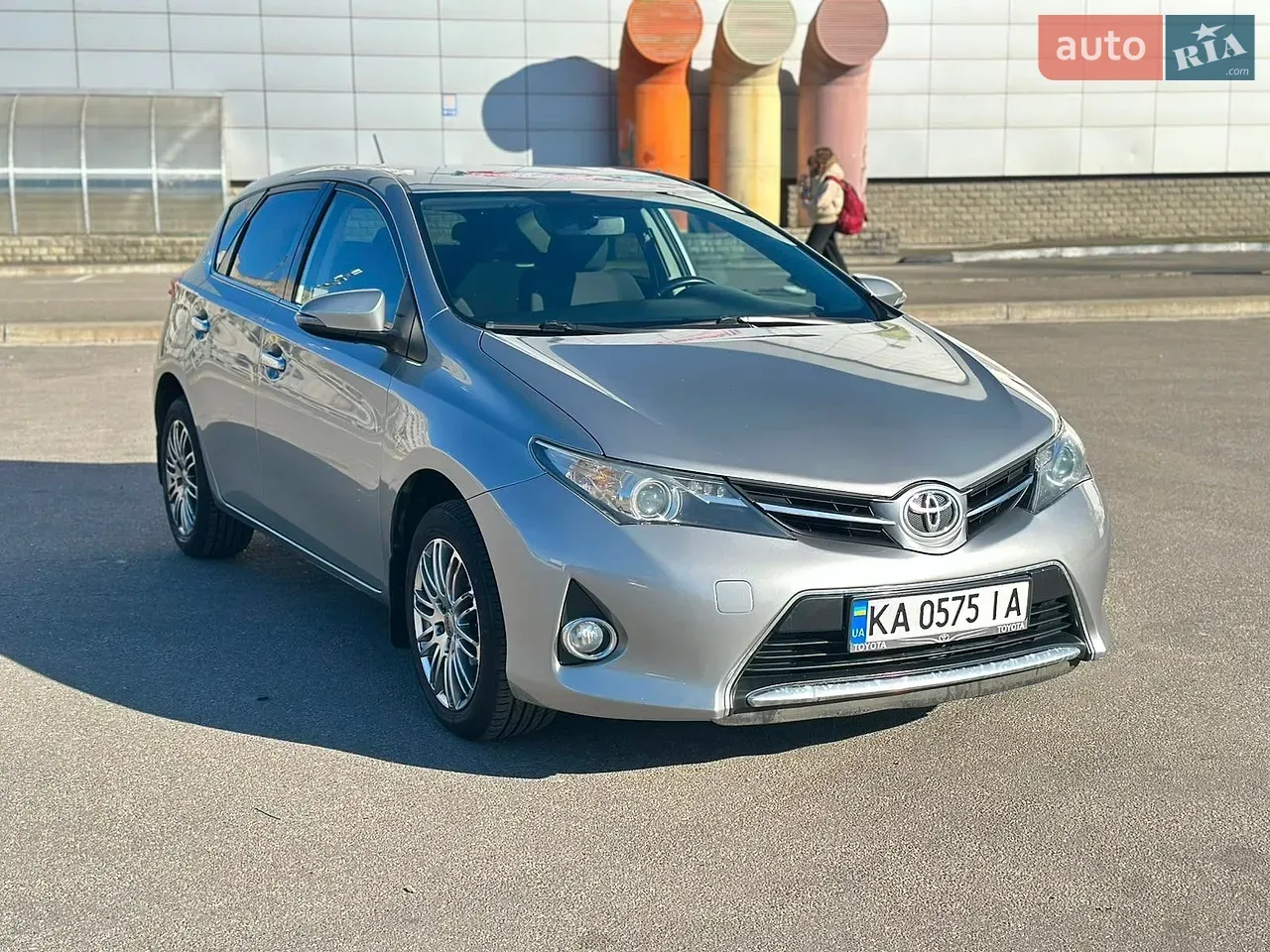 Toyota Auris 2012 photo 4