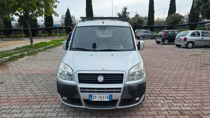 Fiat Doblo 2009 photo 2