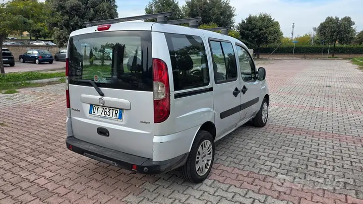 Fiat Doblo 2009 photo 4