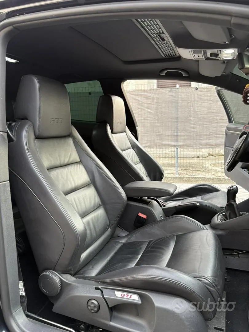 Volkswagen Golf 2011 photo 5