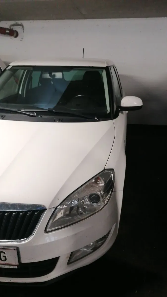 Skoda Fabia 2012 photo 2
