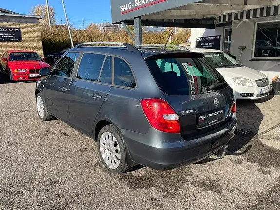 Skoda Fabia 2015 photo 3