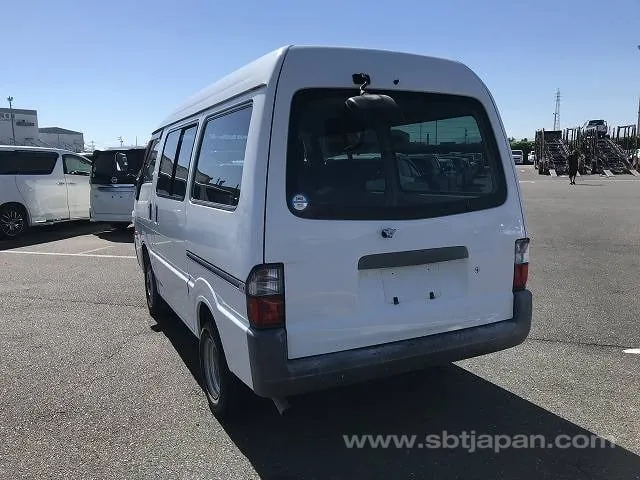 Mazda Bongo Van 2013 photo 3