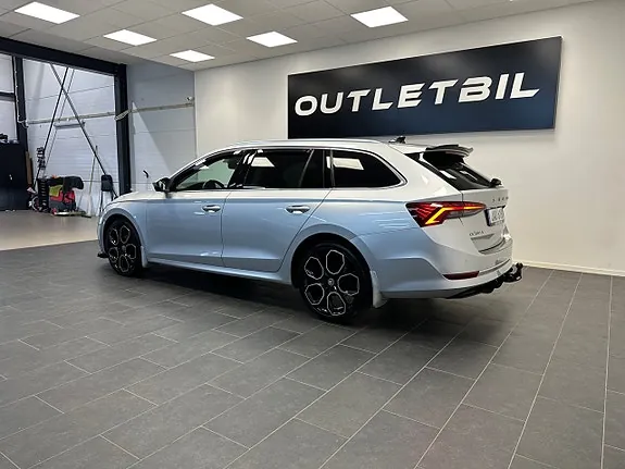 Skoda Octavia 2023 photo 4