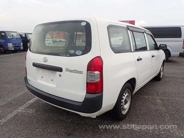 Toyota Probox 2017 photo 4