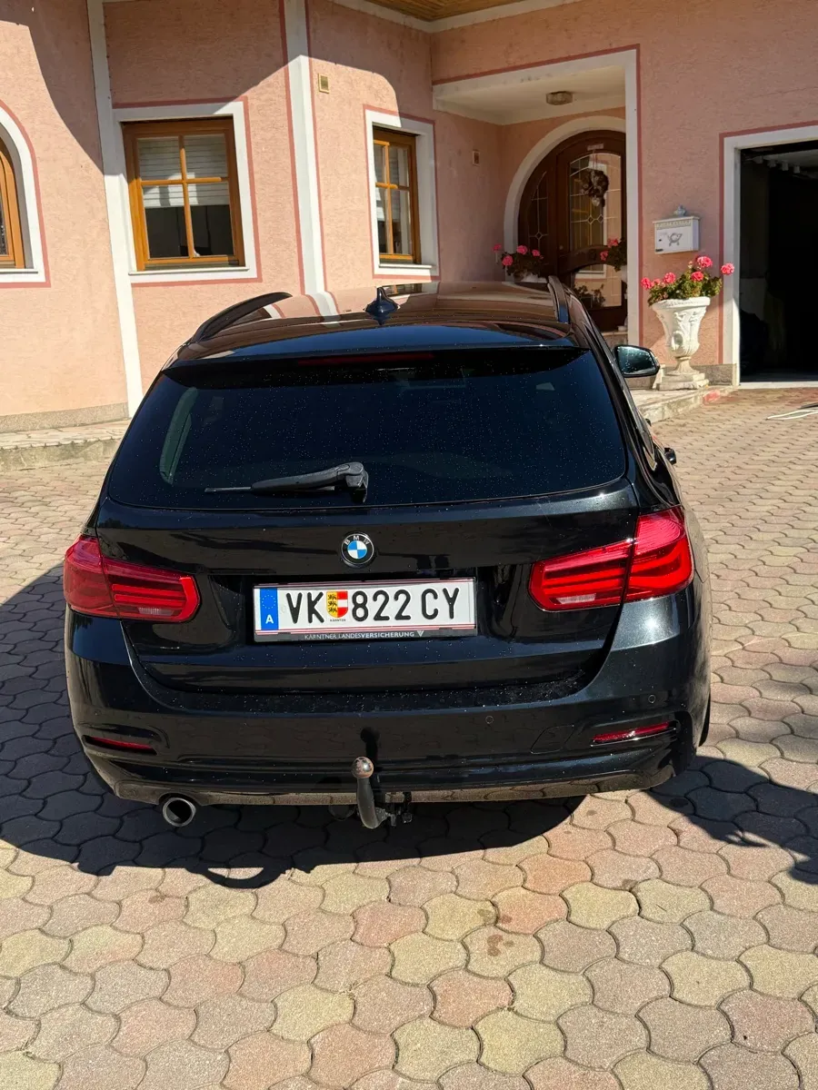 BMW 3 Series 2016 photo 2