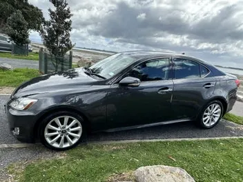 Lexus Is 250 2010 photo 3