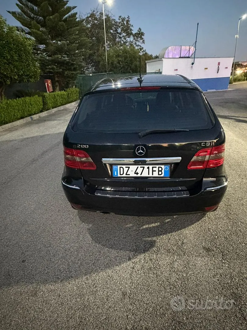 Mercedes-Benz B-Class 2009 photo 4