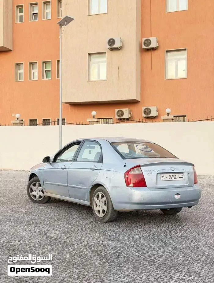Kia Spectra 2005 photo 2