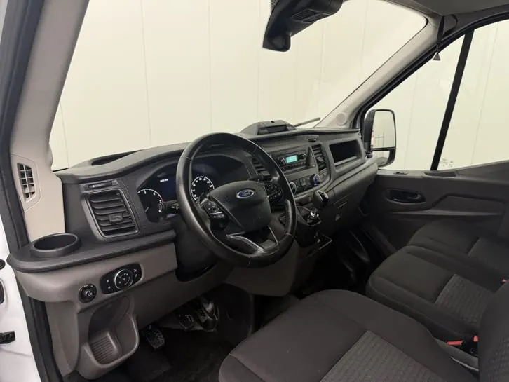 Ford Transit 2024 photo 3
