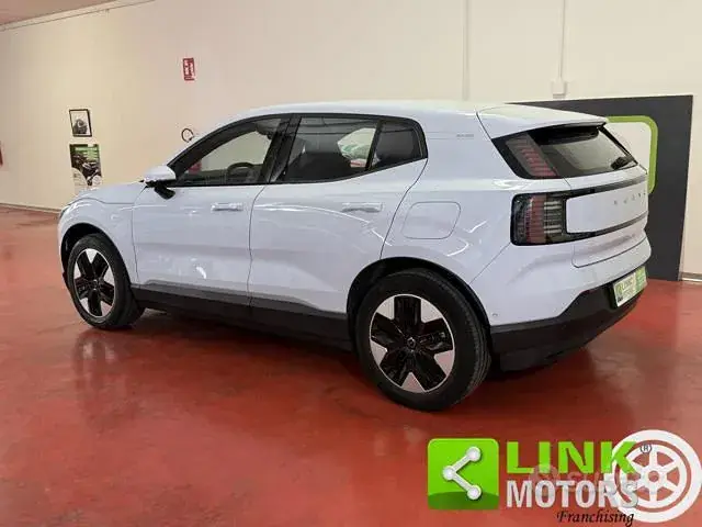 Volvo Ex30 2024 photo 4