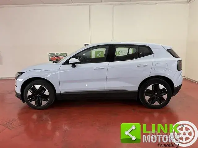 Volvo Ex30 2024 photo 3