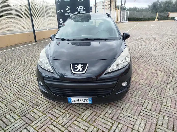 Peugeot 207 2009 photo 4