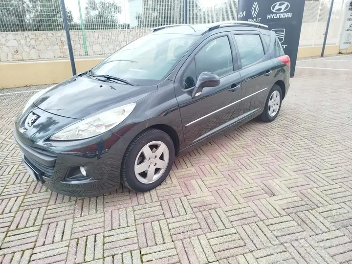 Peugeot 207 2009 photo 2