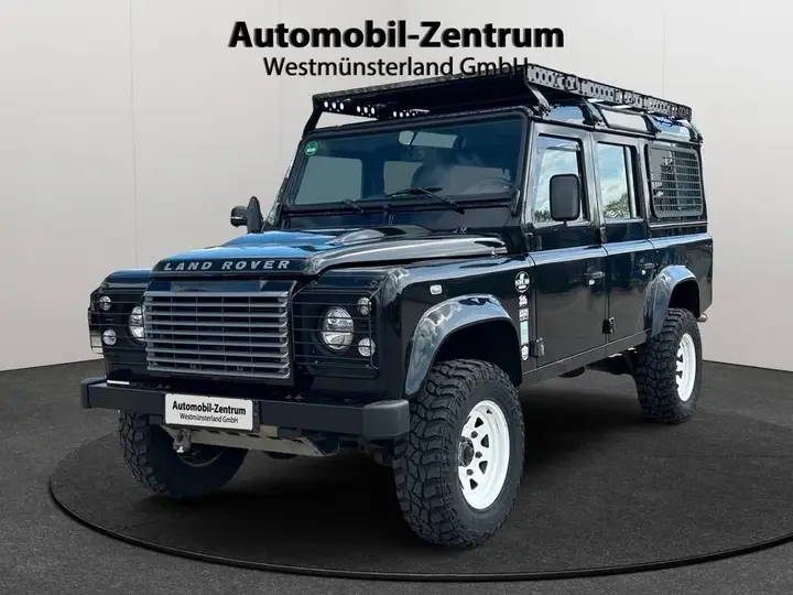 Land Rover Defender 110