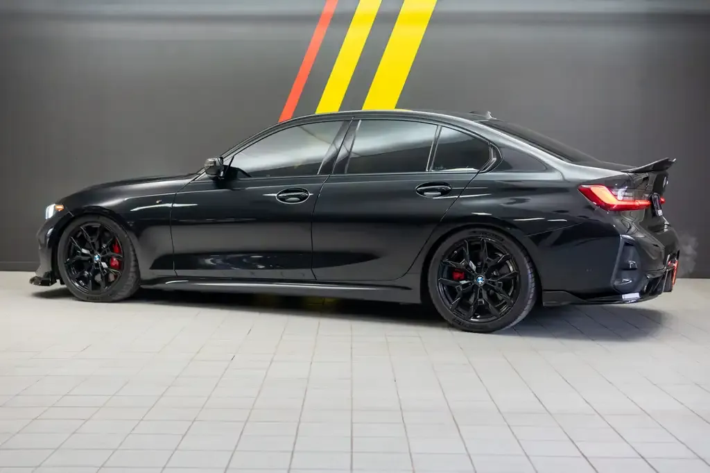 BMW 3 Series 2025 photo 3