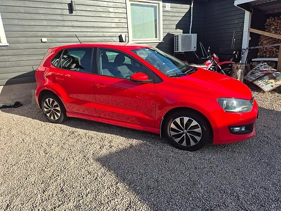 Volkswagen Polo 2016 photo 2