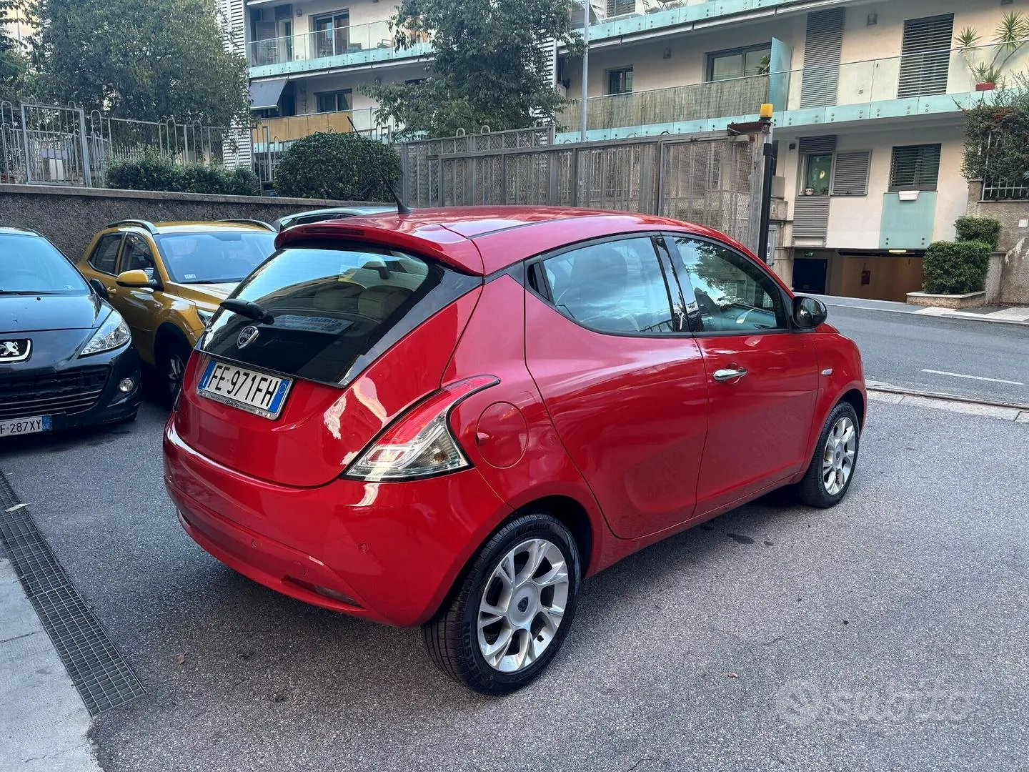 Lancia Ypsilon 2016 photo 2