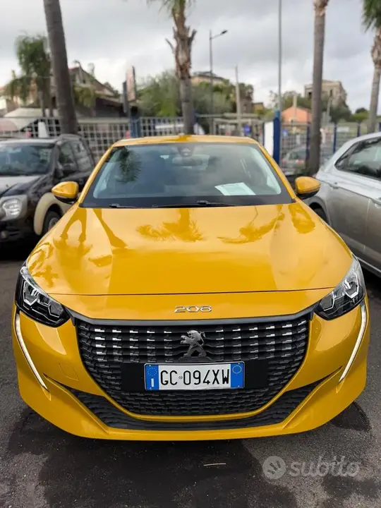 Peugeot 208