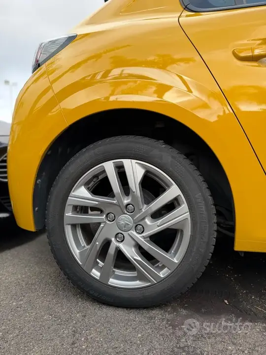 Peugeot 208 2020 photo 5