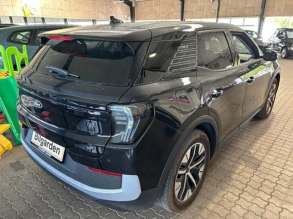 Ford Explorer 2025 photo 4