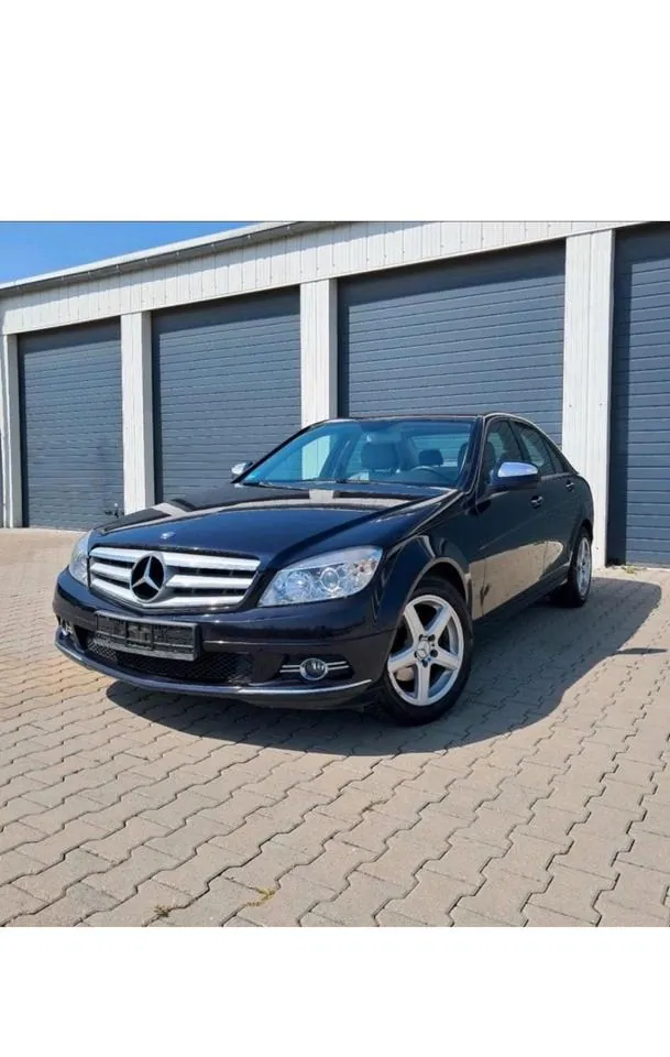 Mercedes-Benz C180
