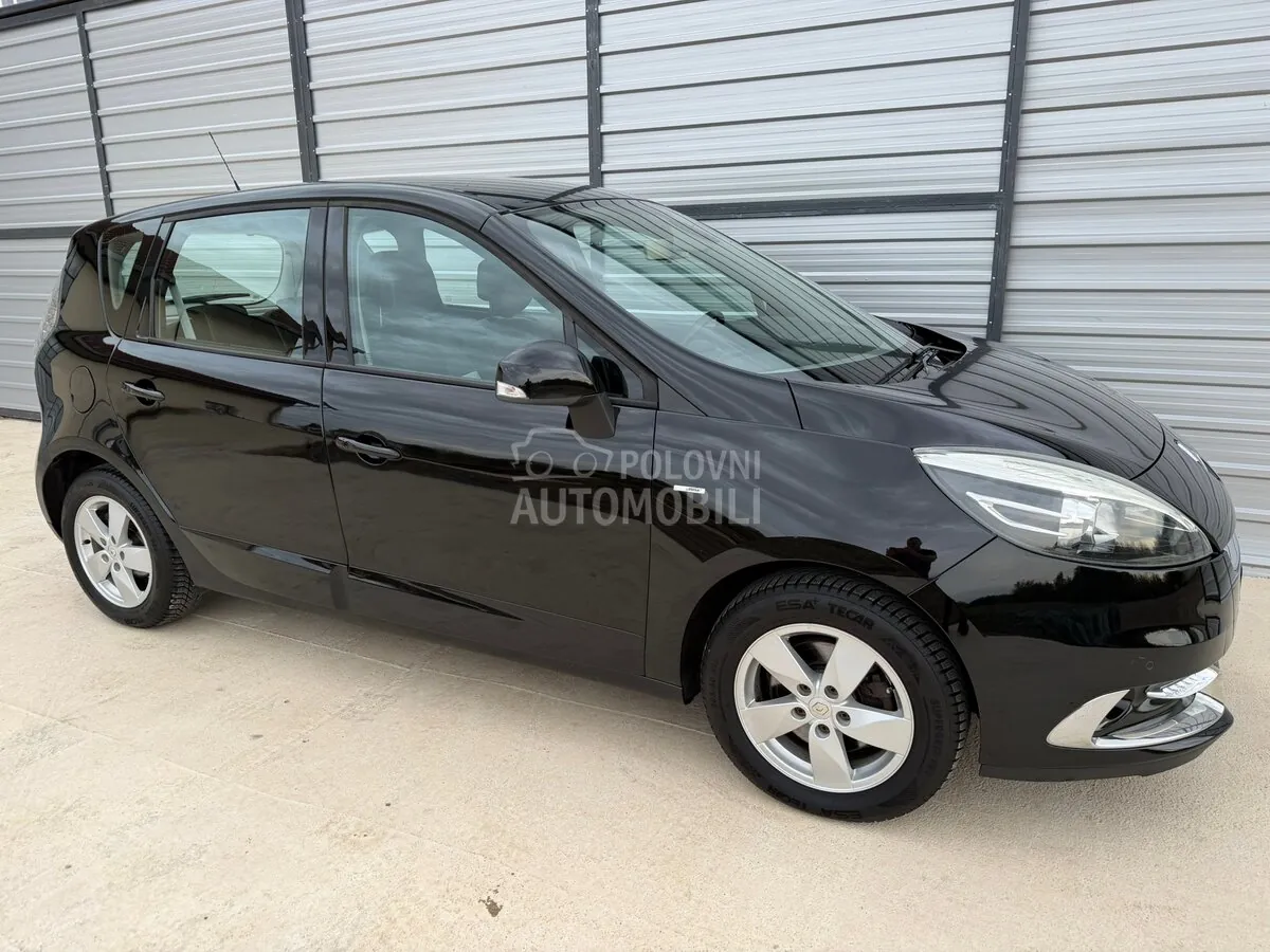 Renault Scenic 2012 photo 2