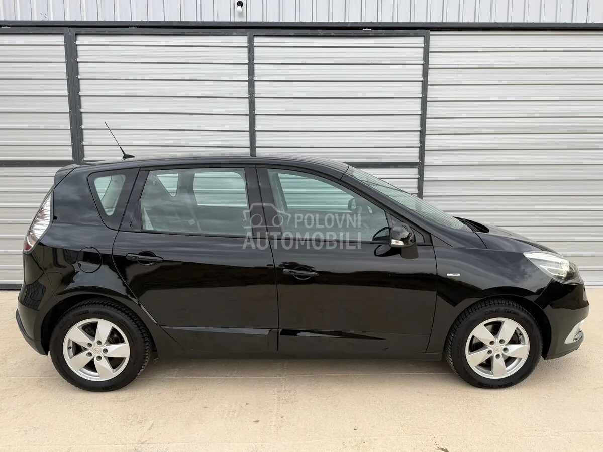 Renault Scenic 2012 photo 5
