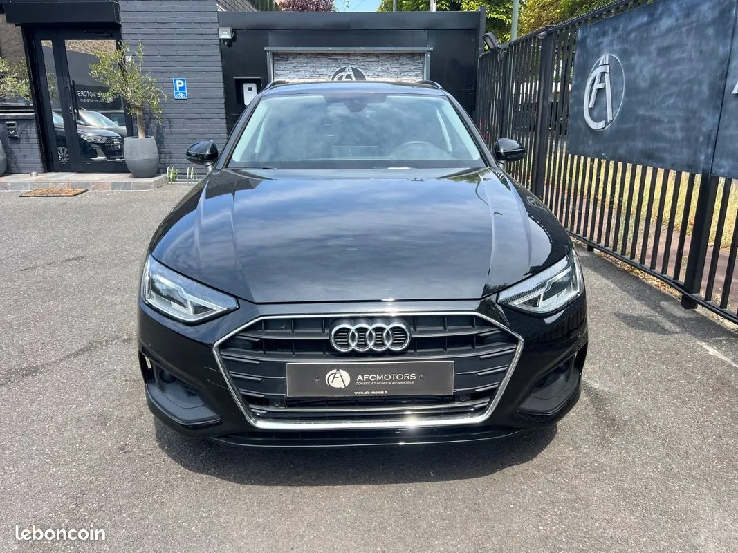 Audi A4 2023 photo 3