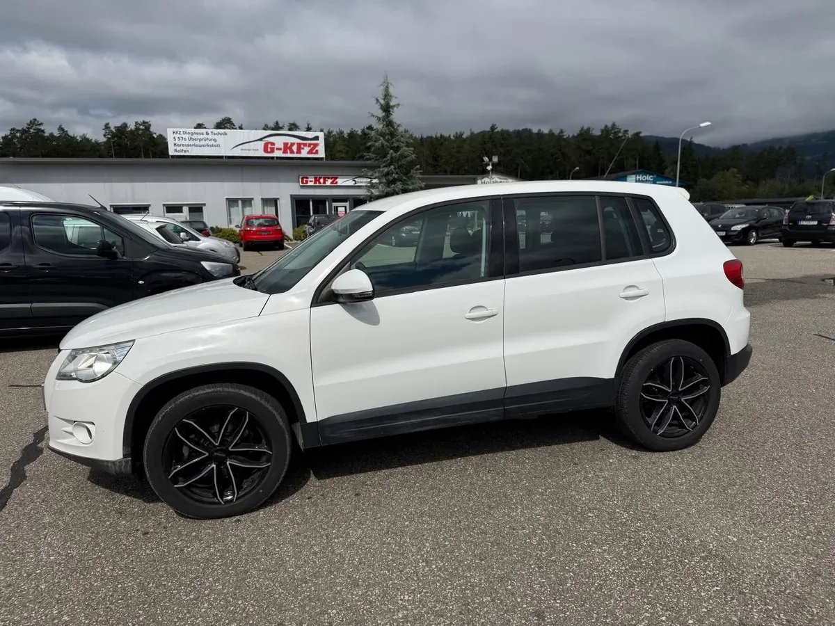 Volkswagen Tiguan 2009 photo 2