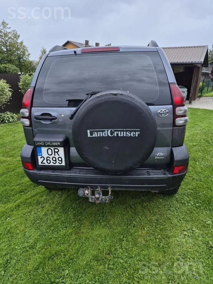 Toyota Land Cruiser 2003 photo 3