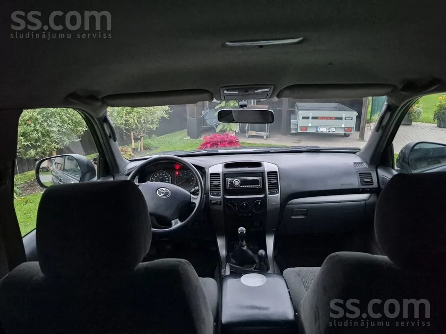 Toyota Land Cruiser 2003 photo 5