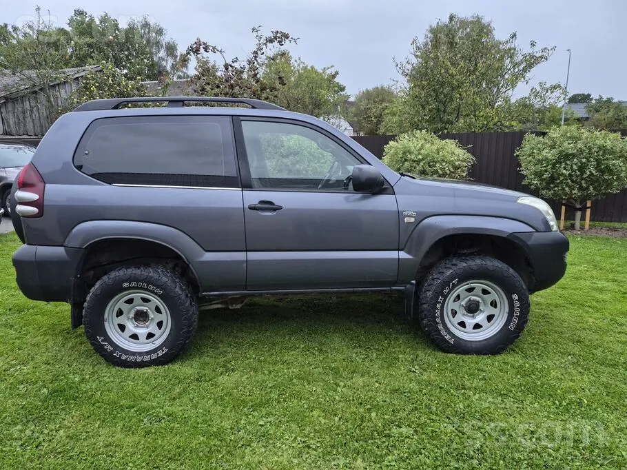 Toyota Land Cruiser 2003 photo 4