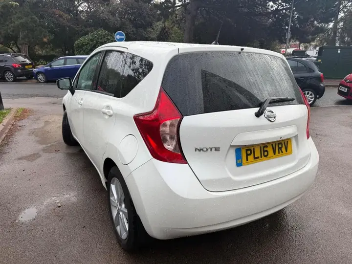 Nissan Note 2016 photo 5