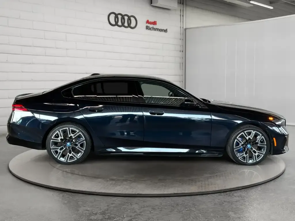 BMW I5 2025 photo 4