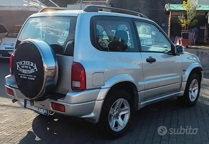 Suzuki Grand Vitara 2004 photo 4